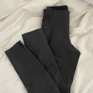 NWT Theory soft lamb leather skinny leggings